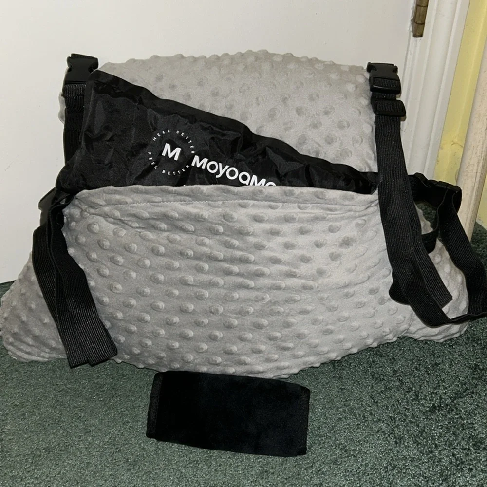 Heal Easier with Moyoama pillow -For any lower abdominal/tummy surgery recovery - Picture 5 of 5